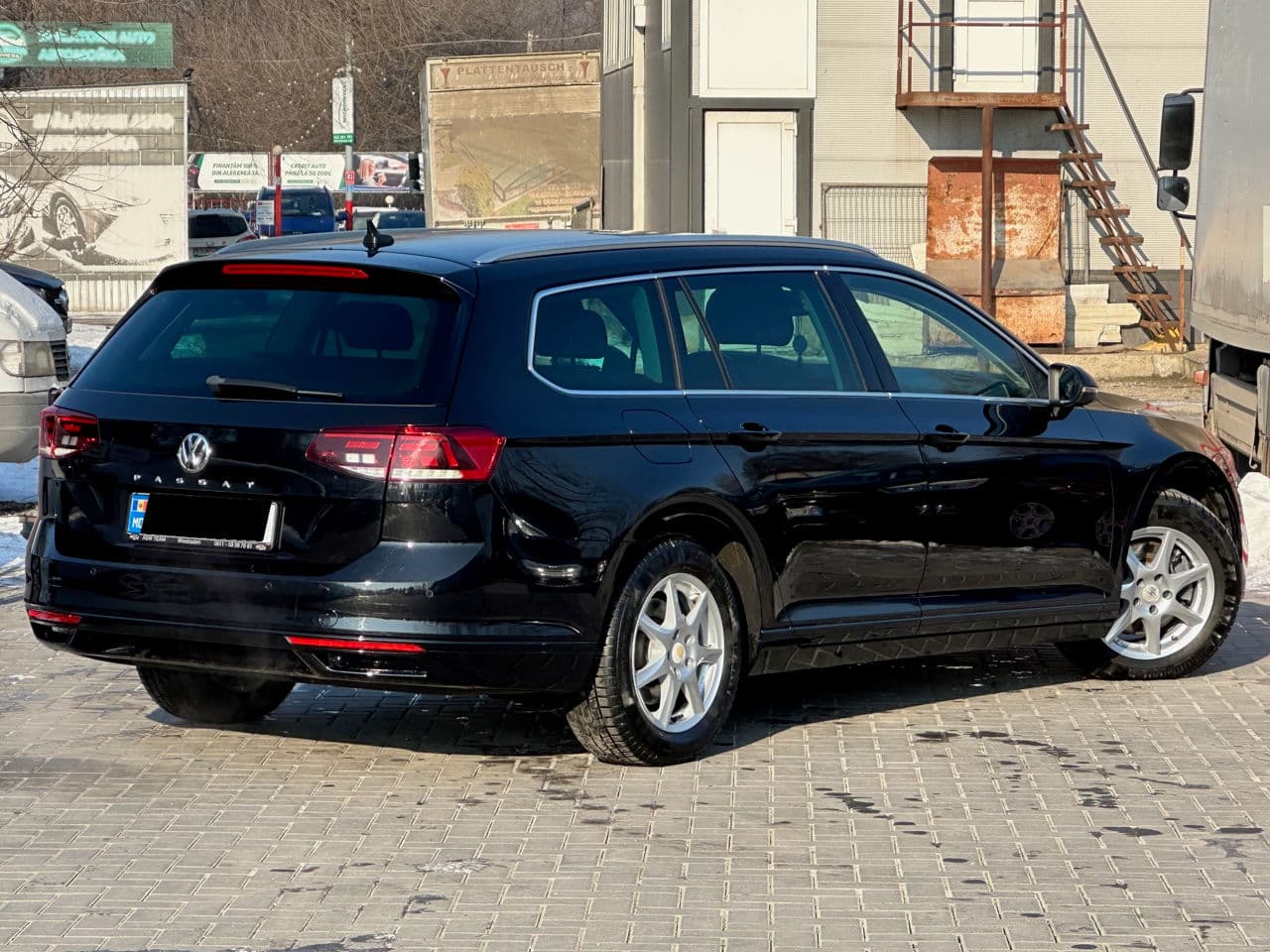 2019 Volkswagen Passat — Miniatură 2