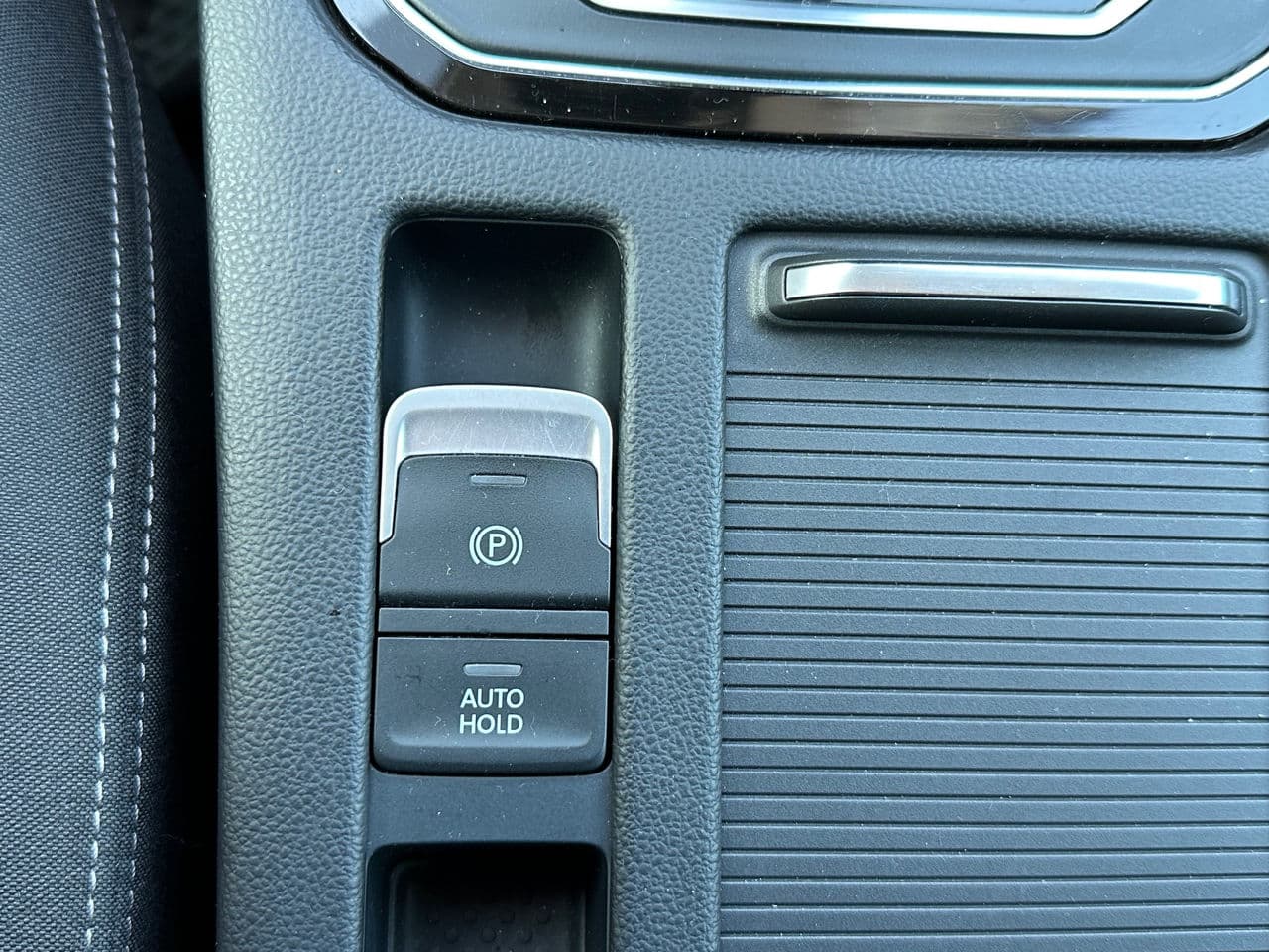 2019 Volkswagen Passat — Miniatură 10
