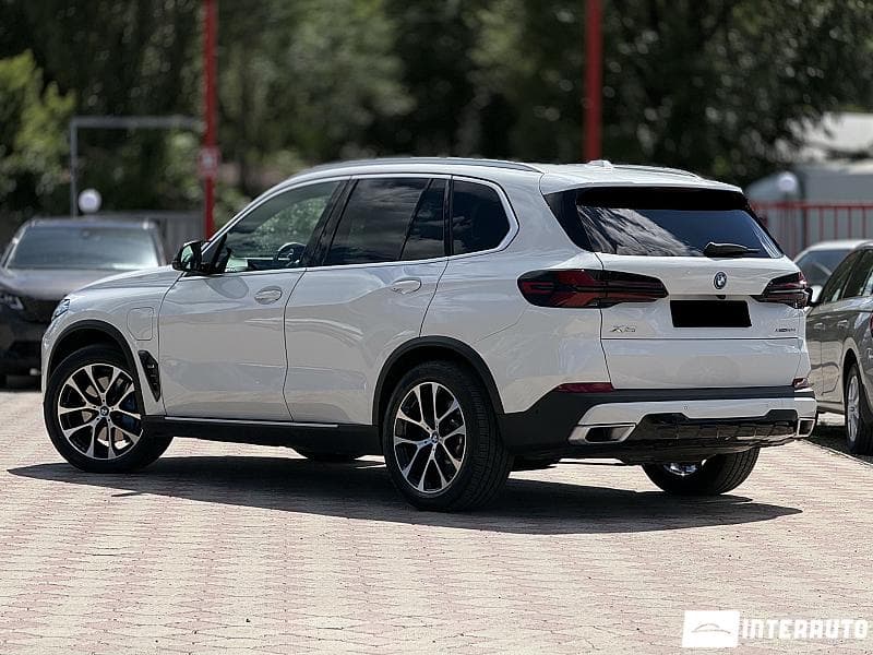 2024 BMW X5 5.0e — Miniatură 3