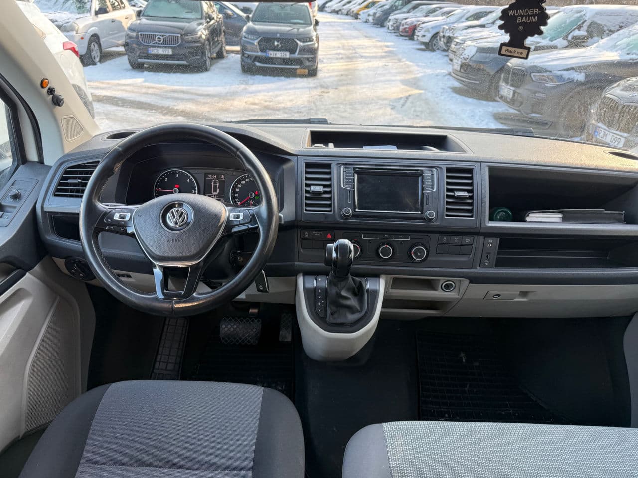 2017 Volkswagen Transporter — Miniatură 8