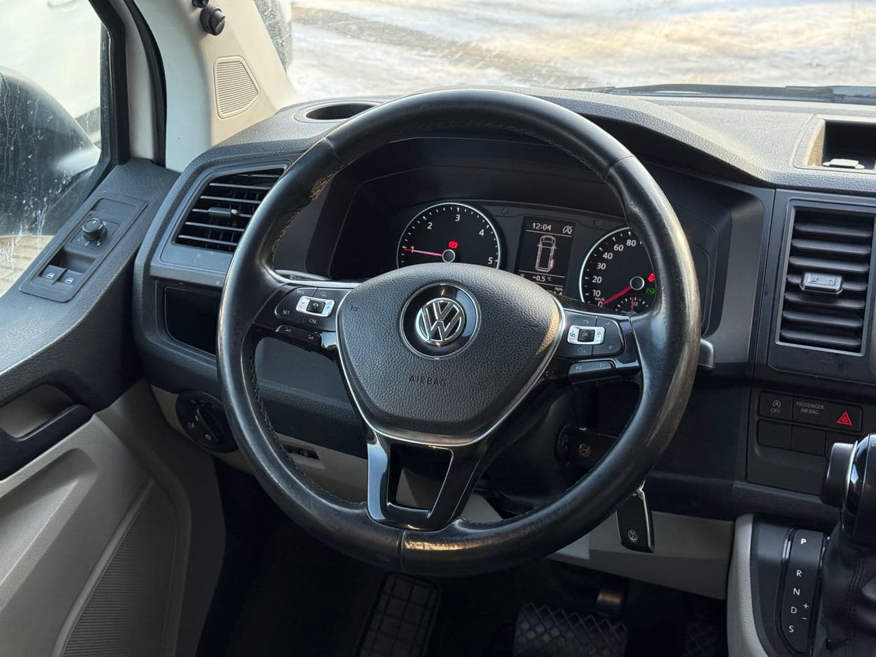 2017 Volkswagen Transporter — Miniatură 9