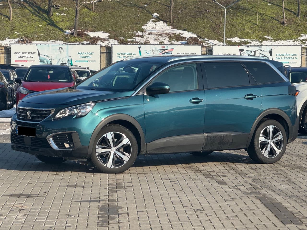 2019 Peugeot 5008 — Miniatură 2