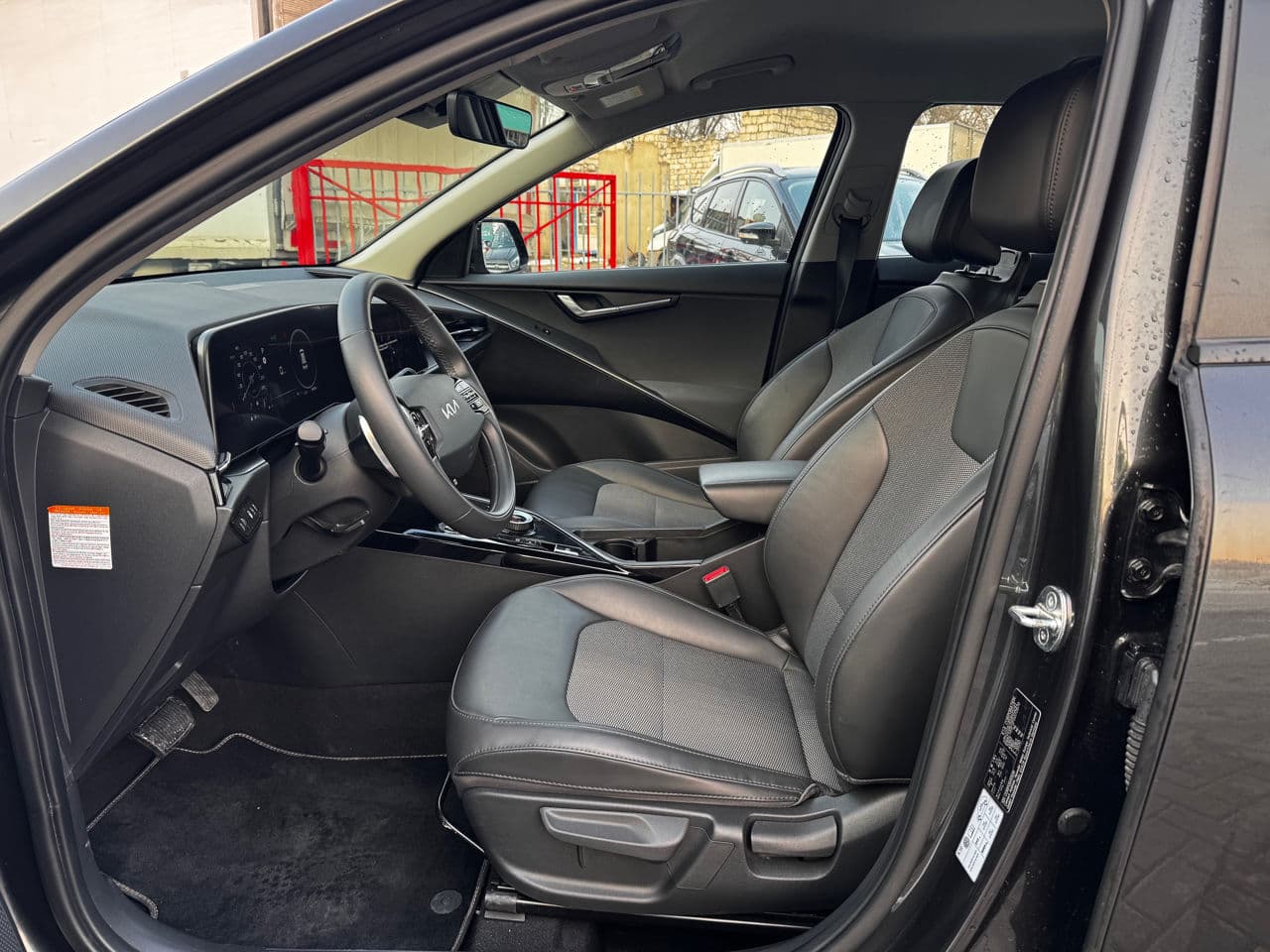 2023 Kia Niro — Miniatură 6