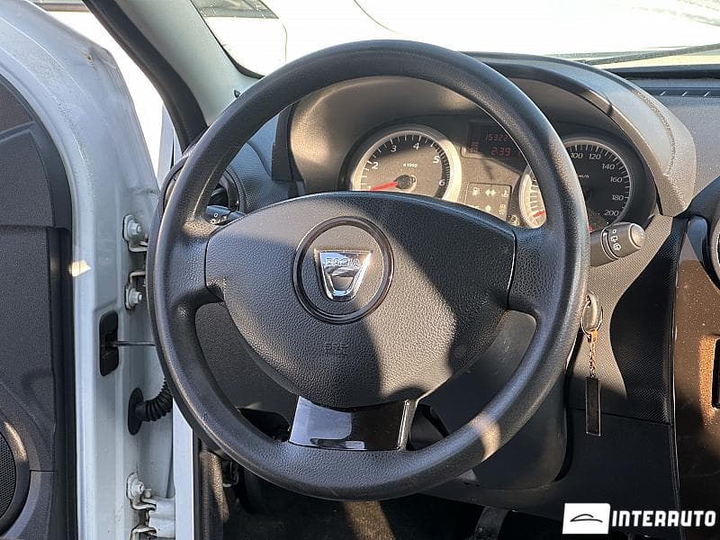 Dacia Duster 2012 — Миниатюра 7