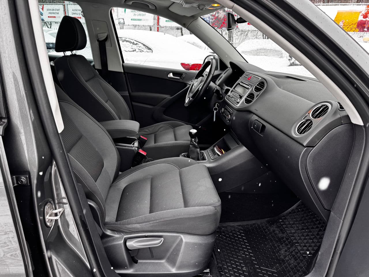 2011 Volkswagen Tiguan — Miniatură 6