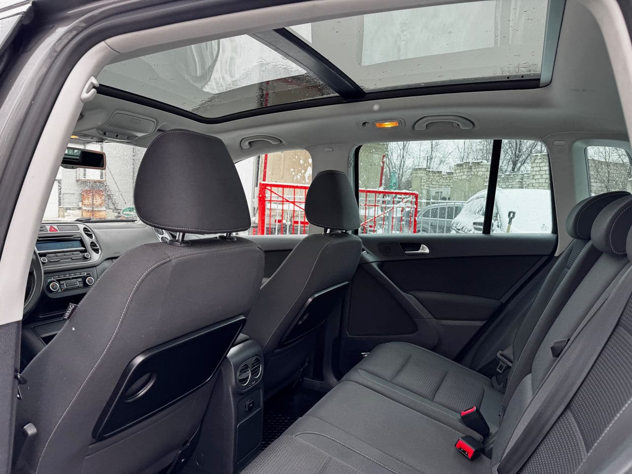 2011 Volkswagen Tiguan — Miniatură 19