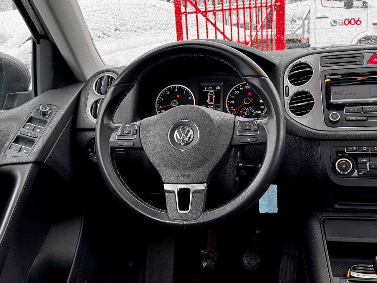 2011 Volkswagen Tiguan — Miniatură 8