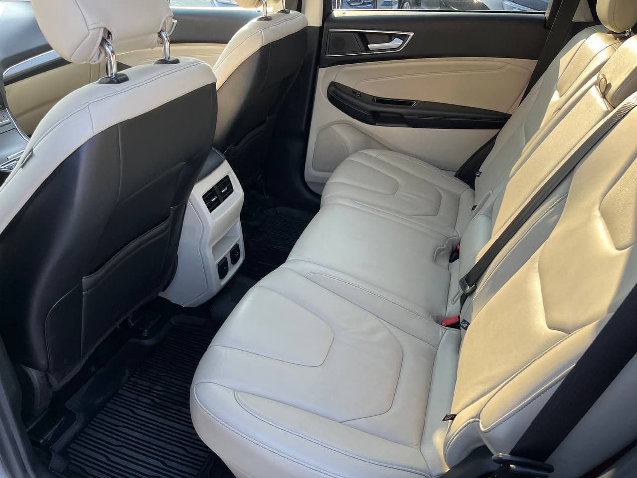 2019 Ford Edge — Miniatură 18