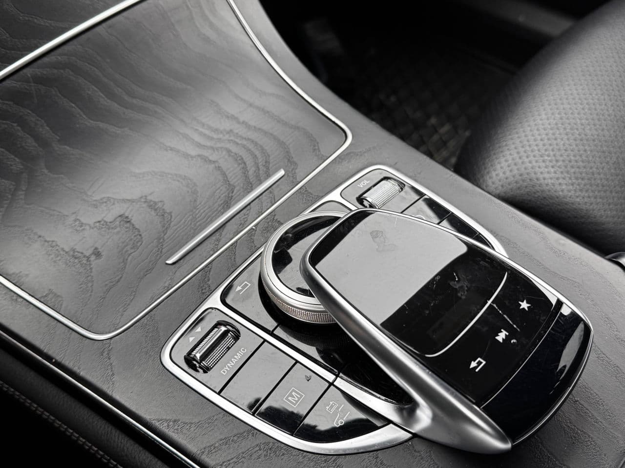 2018 Mercedes GLC 350e — Miniatură 13
