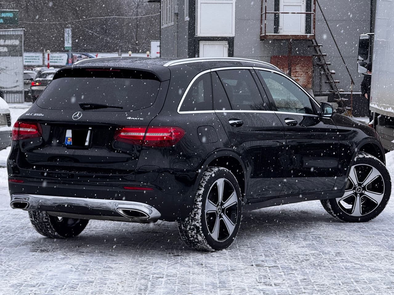 2018 Mercedes GLC 350e — Miniatură 4