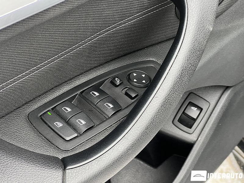 BMW X1 1.6D 2019 — Миниатюра 18