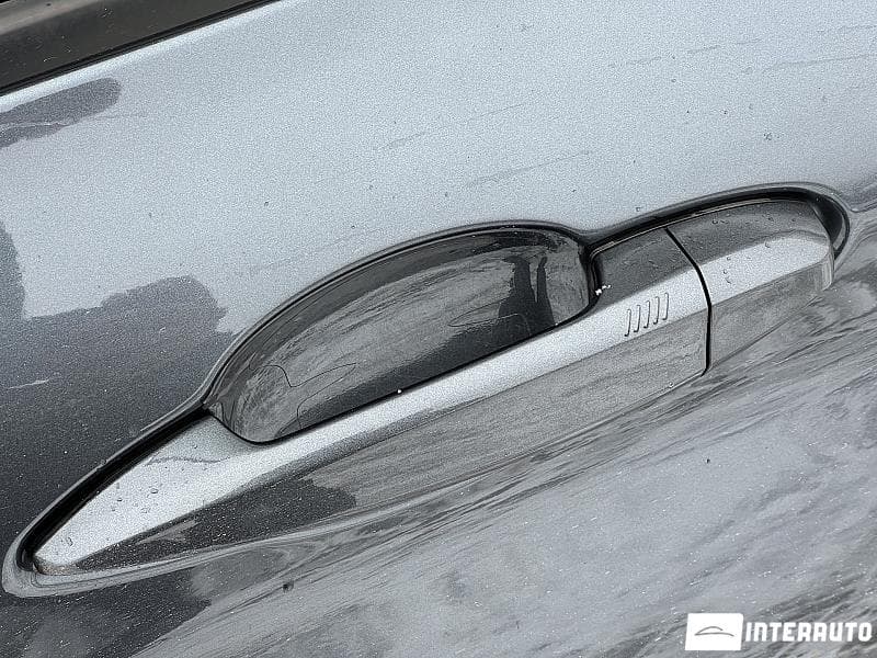 BMW X1 1.6D 2019 — Миниатюра 16