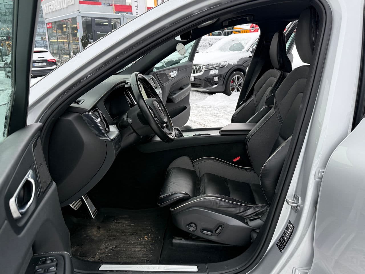 2020 Volvo XC 60 — Miniatură 5