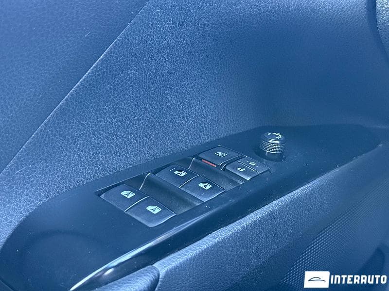 2018 Toyota Camry — Miniatură 12