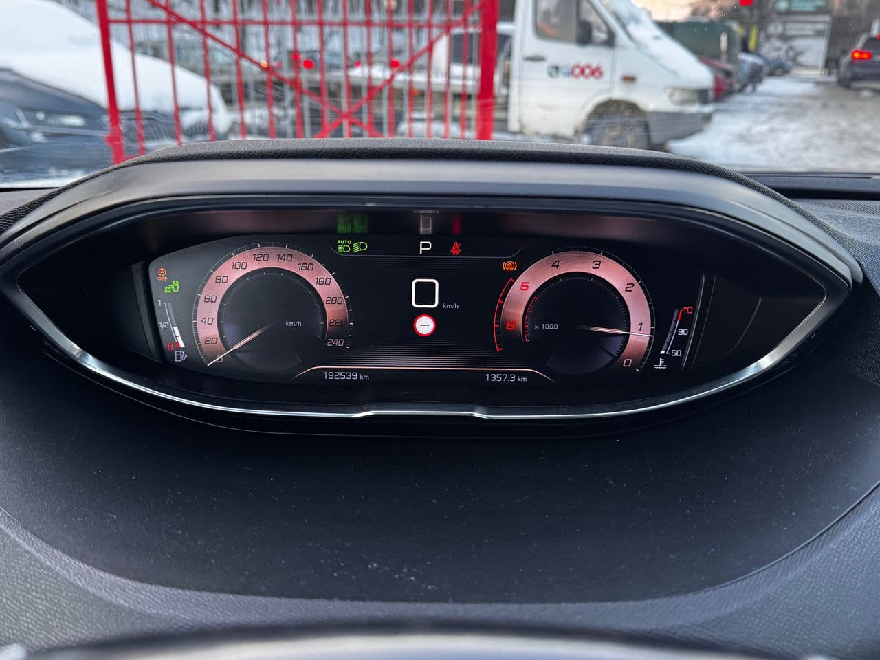 2018 Peugeot 3008 — Miniatură 11
