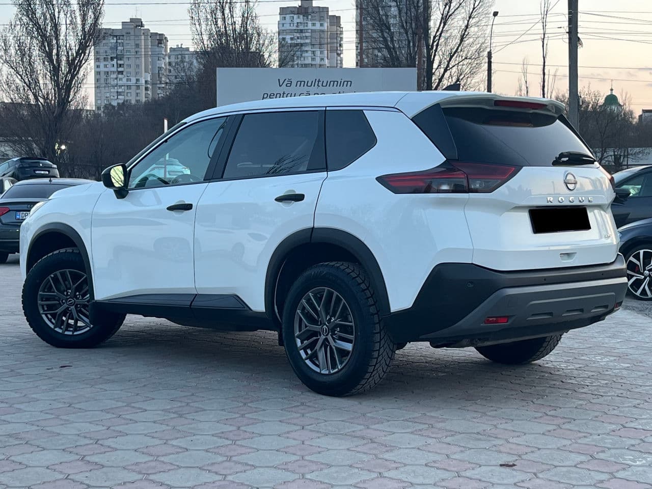 Nissan Rogue 2023 — Миниатюра 3
