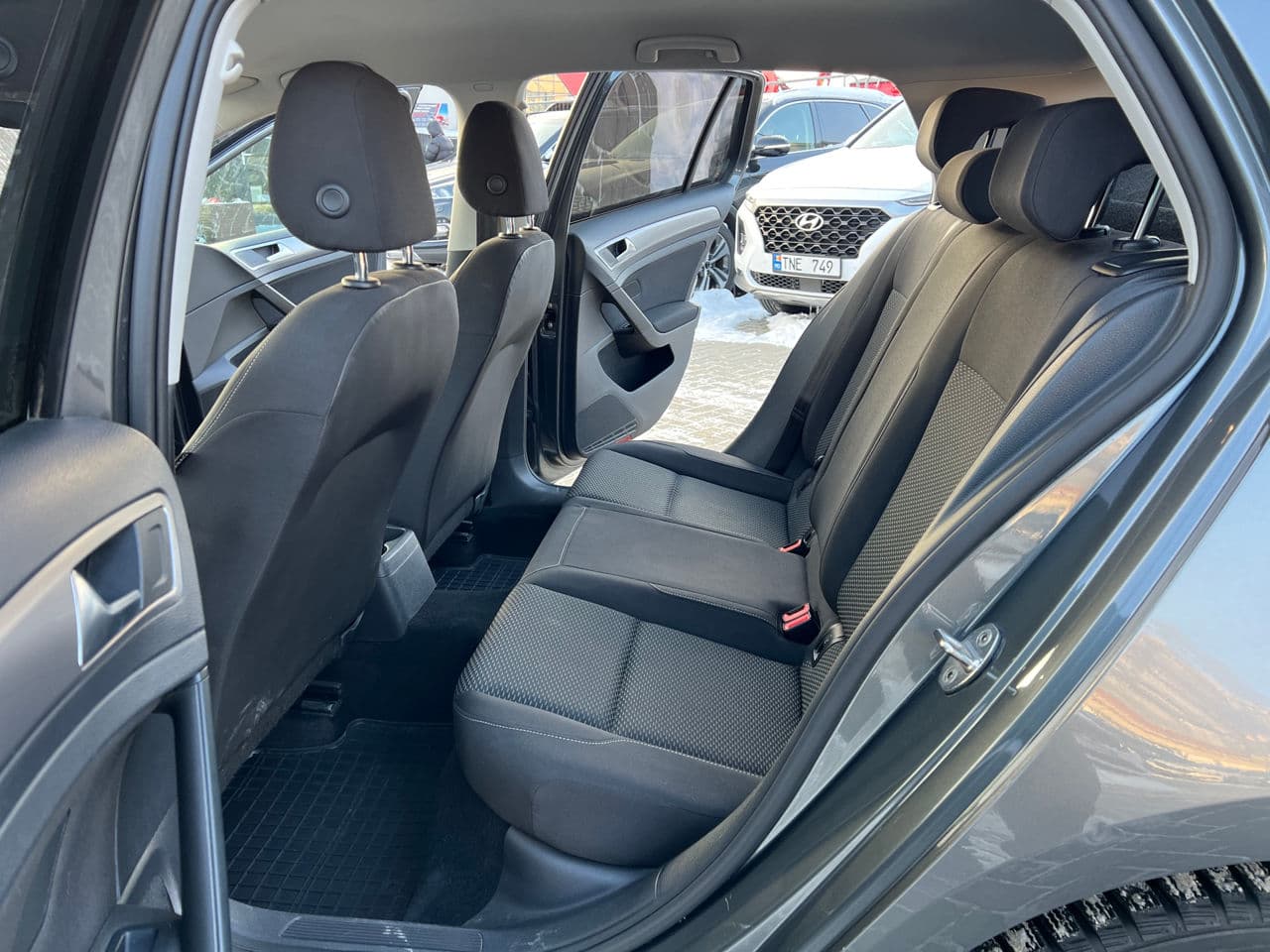 2017 Volkswagen Golf — Miniatură 12