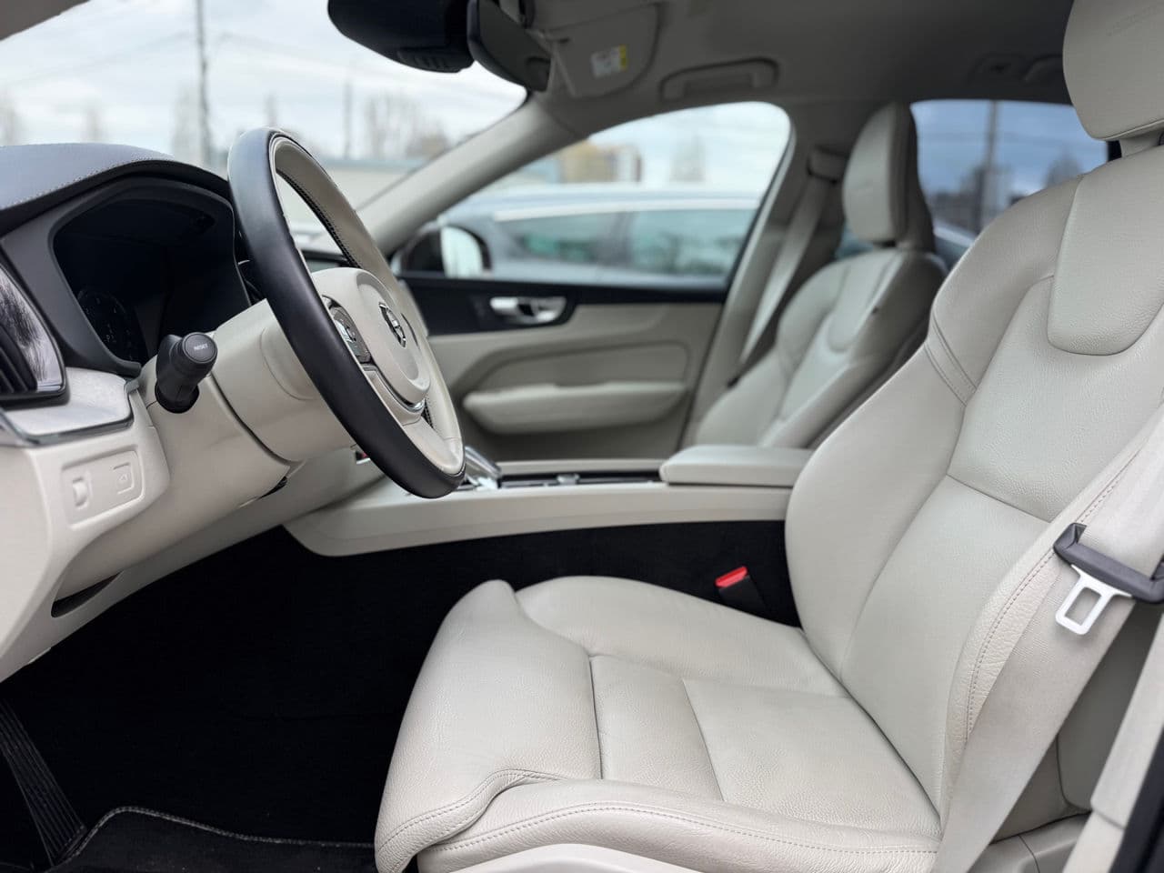 2020 Volvo XC 60 — Miniatură 9