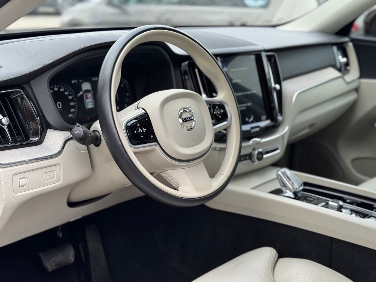 2020 Volvo XC 60 — Miniatură 11