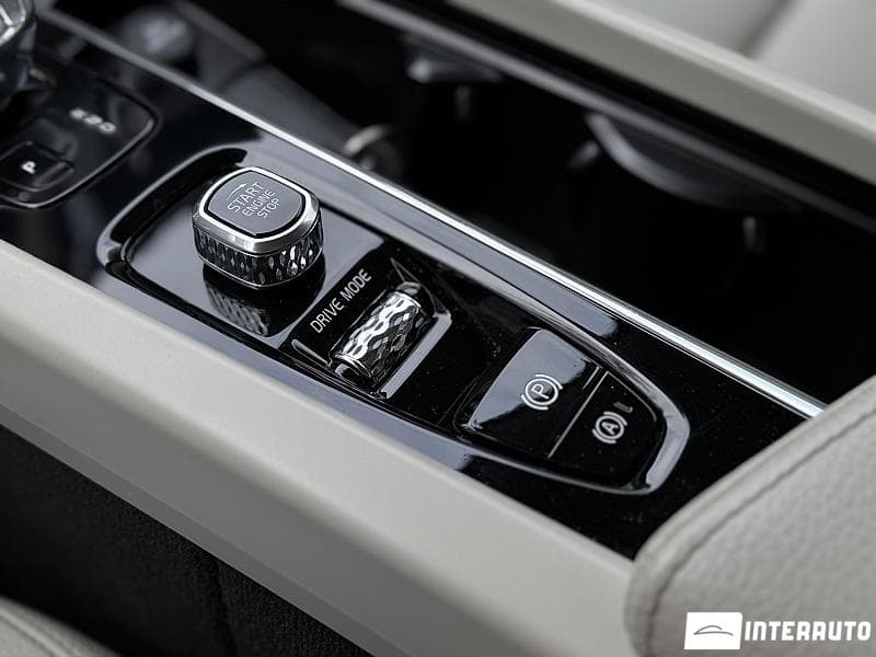 2020 Volvo XC 60 — Miniatură 16