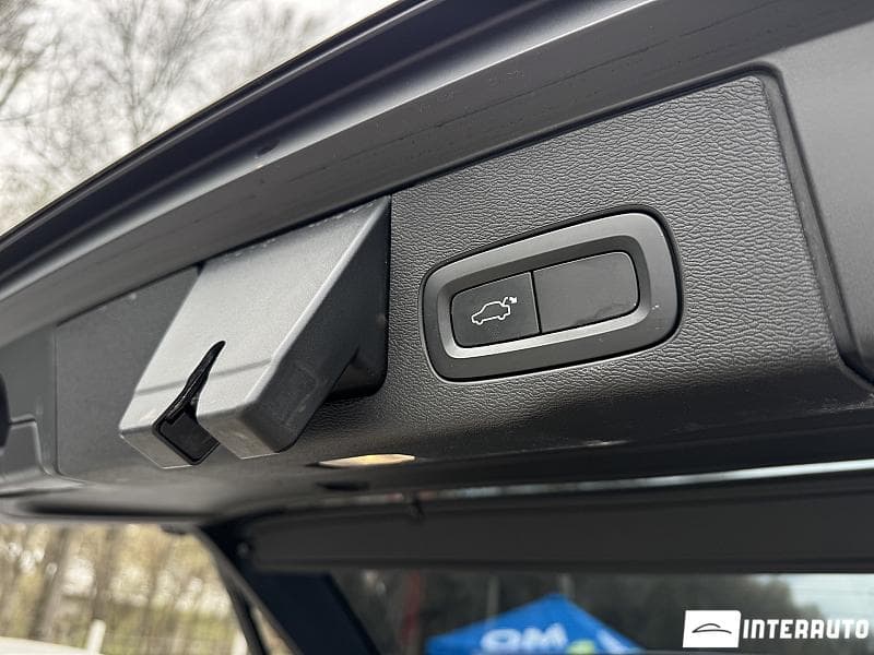 2020 Volvo XC 60 — Miniatură 6