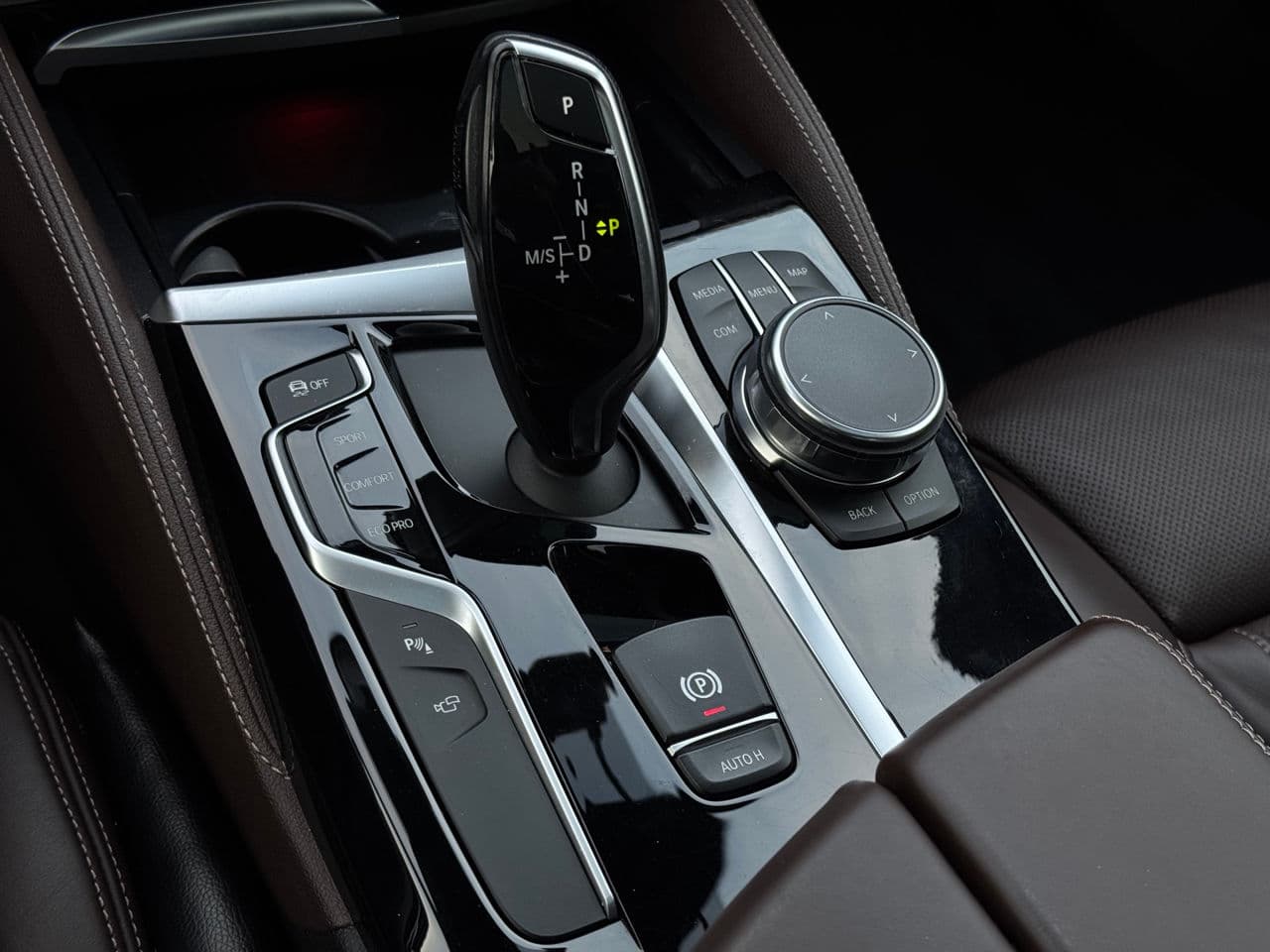 2018 BMW 520 — Miniatură 12