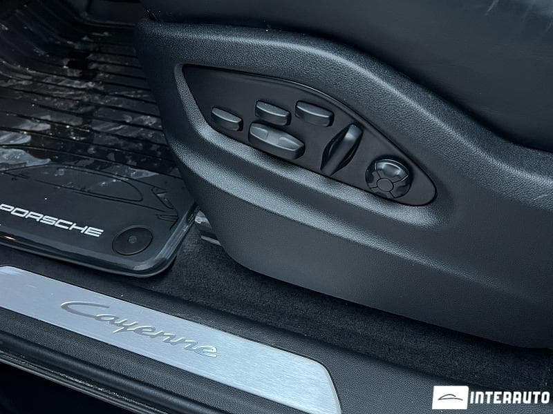 2024 Porsche Cayenne E-Hybrid Coupe — Miniatură 9