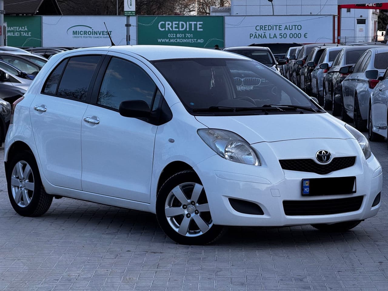 2009 Toyota Yaris — Miniatură 4