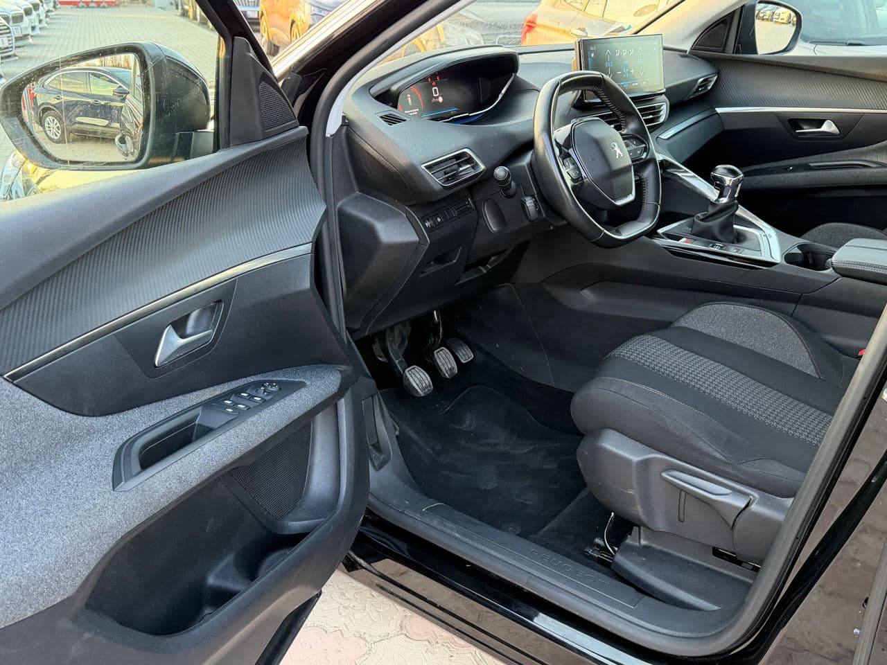 2021 Peugeot 3008 — Miniatură 5