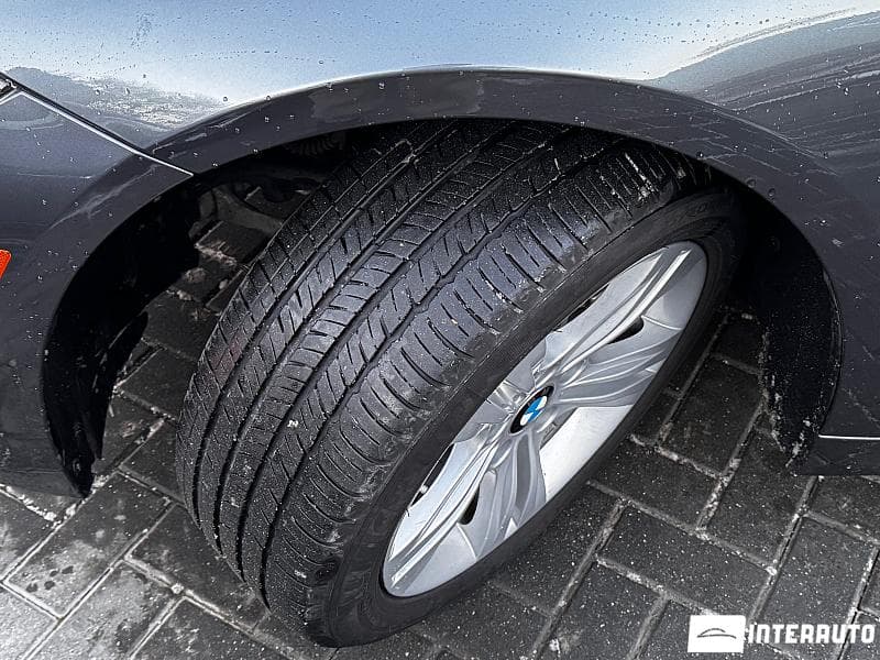 2018 BMW 330 — Miniatură 23