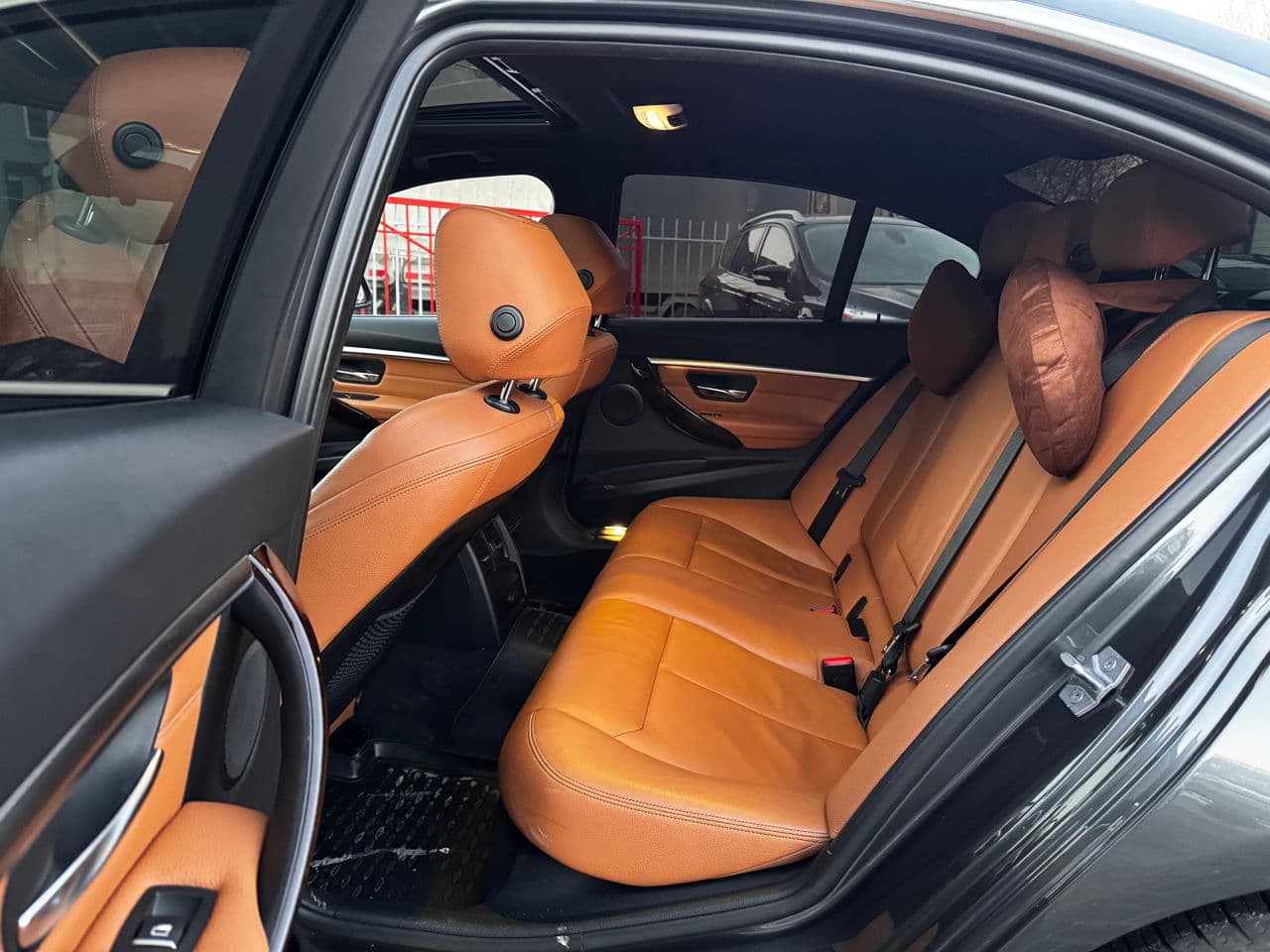 2018 BMW 330 — Miniatură 19