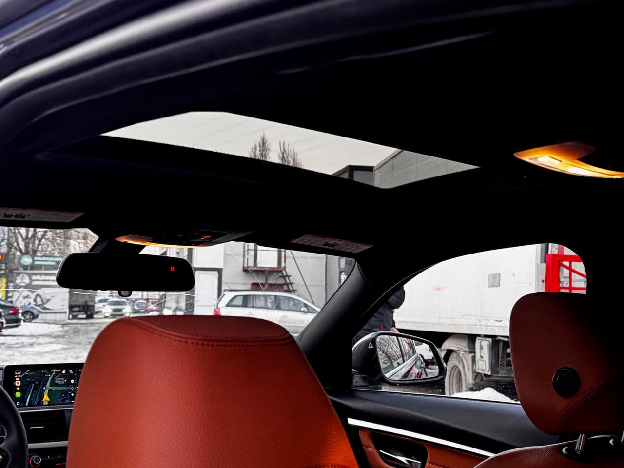 2018 BMW 330 — Miniatură 11