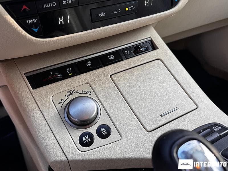 2013 Lexus ES 300h — Miniatură 13