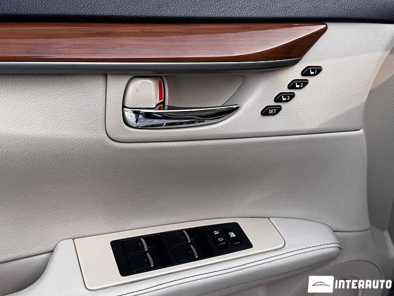 2013 Lexus ES 300h — Miniatură 15