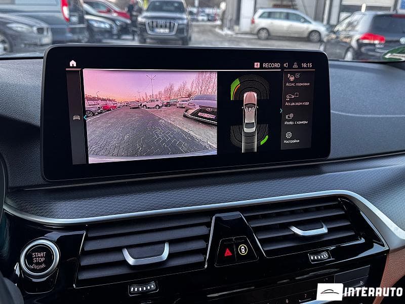 2022 BMW 530e — Miniatură 11