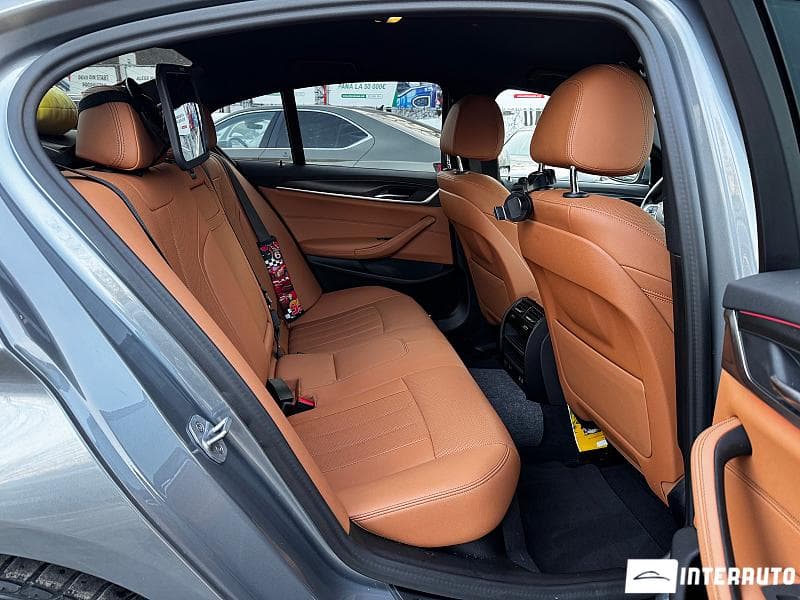 2022 BMW 530e — Miniatură 16