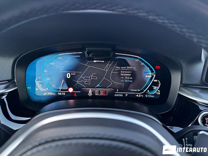 2022 BMW 530e — Miniatură 10