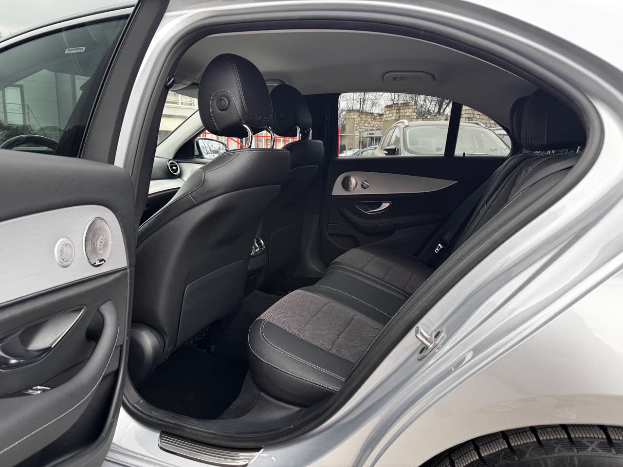 Mercedes E 300de 2020 — Миниатюра 18