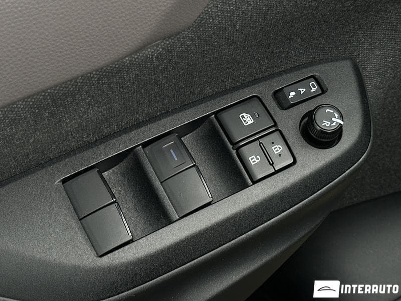 Toyota Yaris Cross 2022 — Миниатюра 17