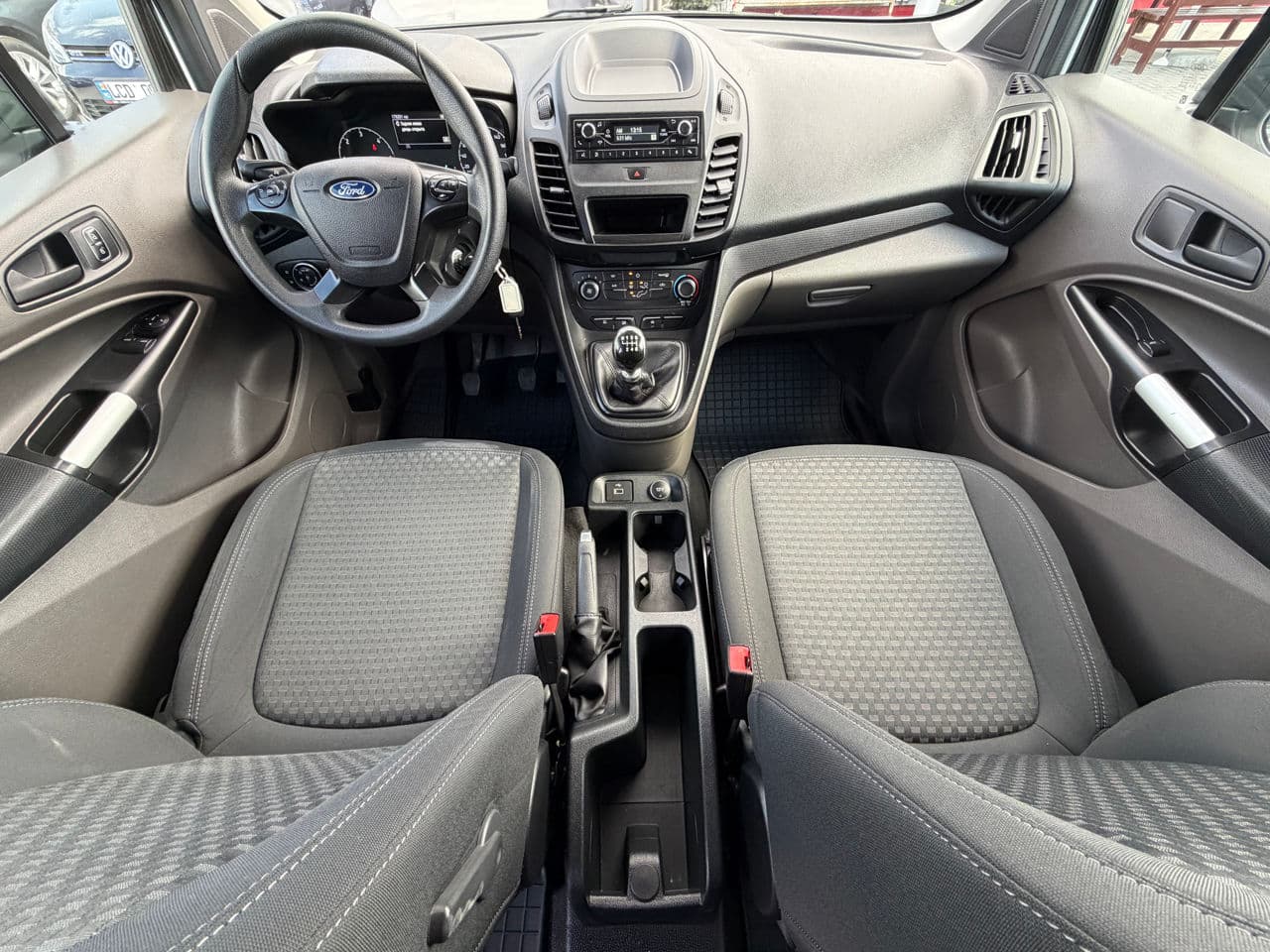 Ford Transit Connect 2019 — Миниатюра 8