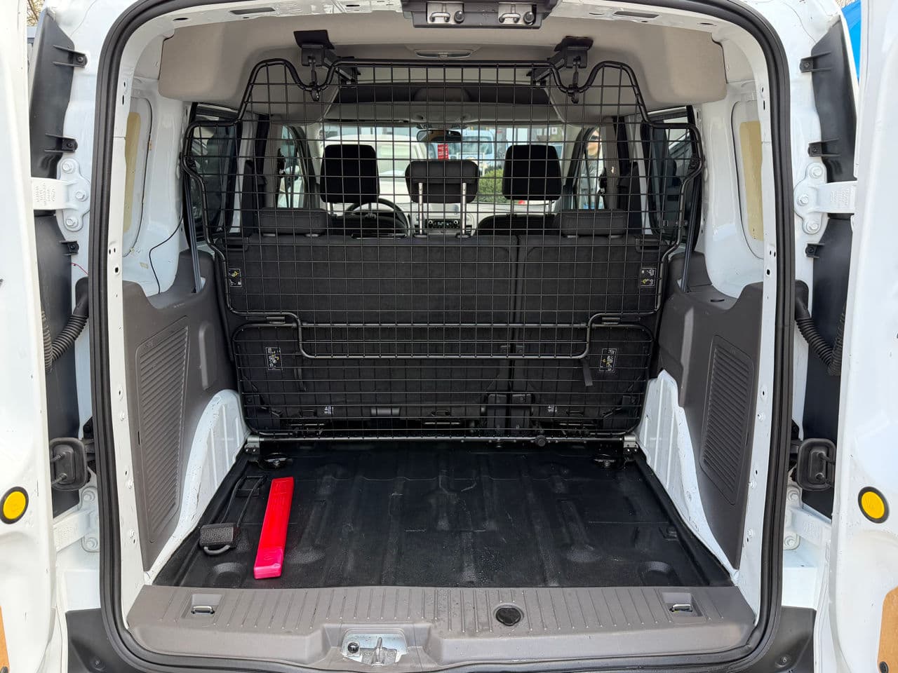 Ford Transit Connect 2019 — Миниатюра 16