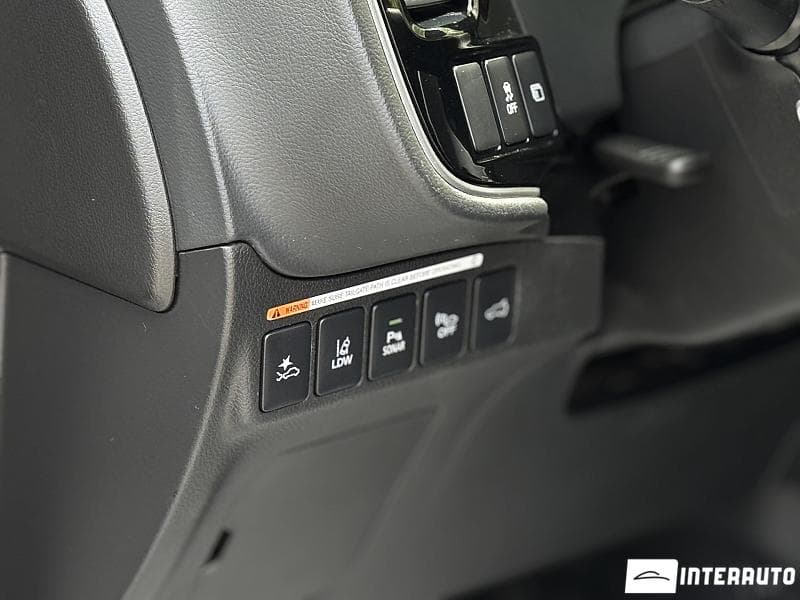 2018 Mitsubishi Outlander — Miniatură 12