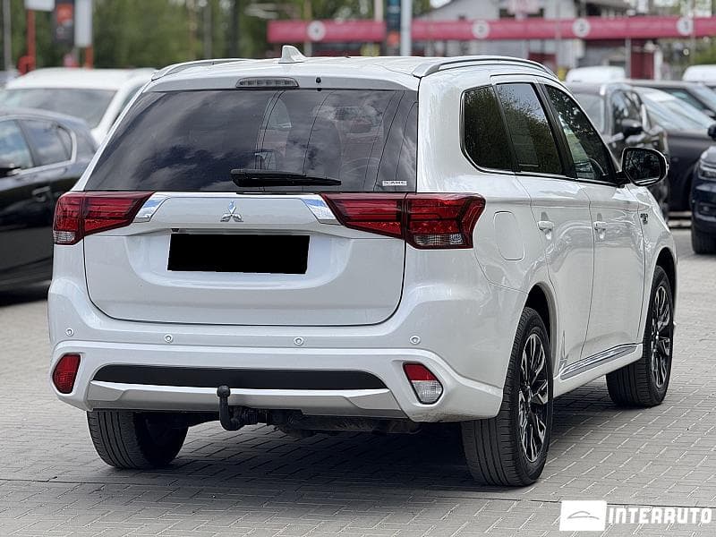 2018 Mitsubishi Outlander — Miniatură 4