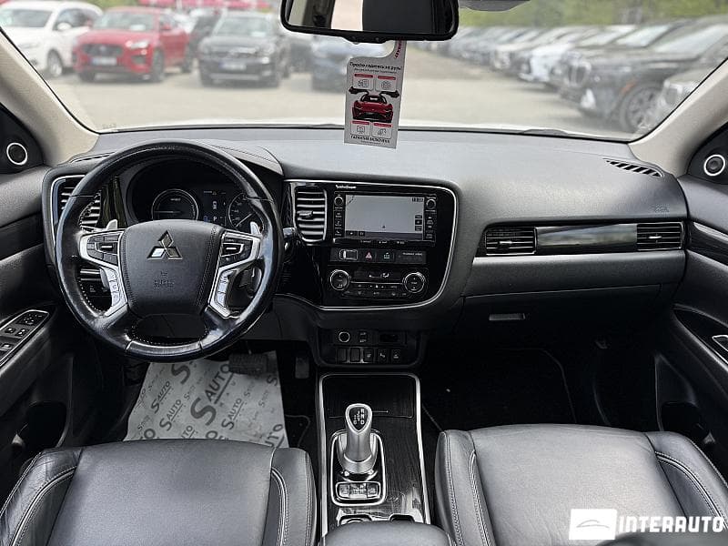 2018 Mitsubishi Outlander — Miniatură 18