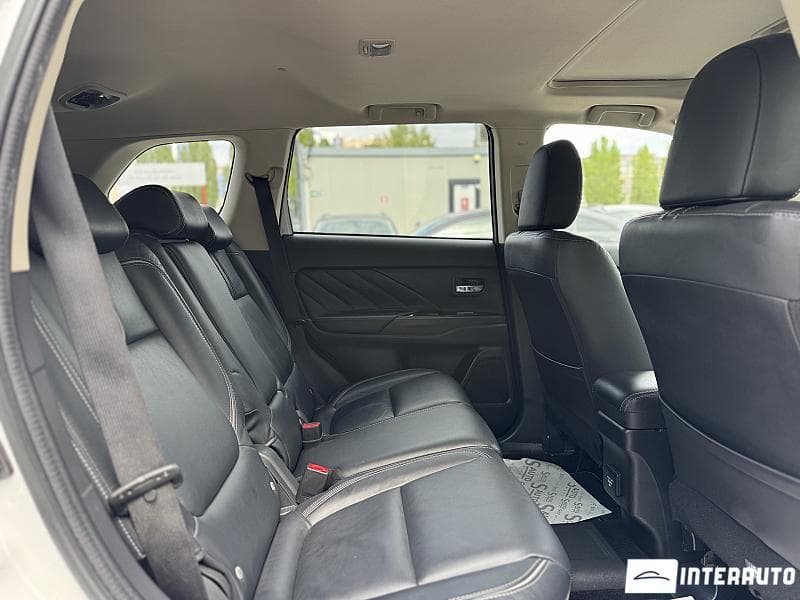 2018 Mitsubishi Outlander — Miniatură 21