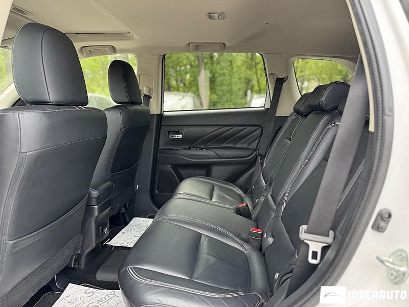 2018 Mitsubishi Outlander — Miniatură 19