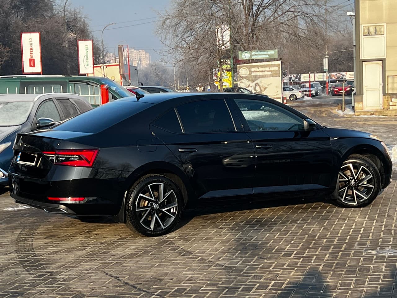 2023 Skoda Superb — Miniatură 2