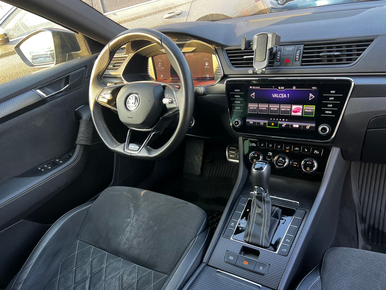 2023 Skoda Superb — Miniatură 9