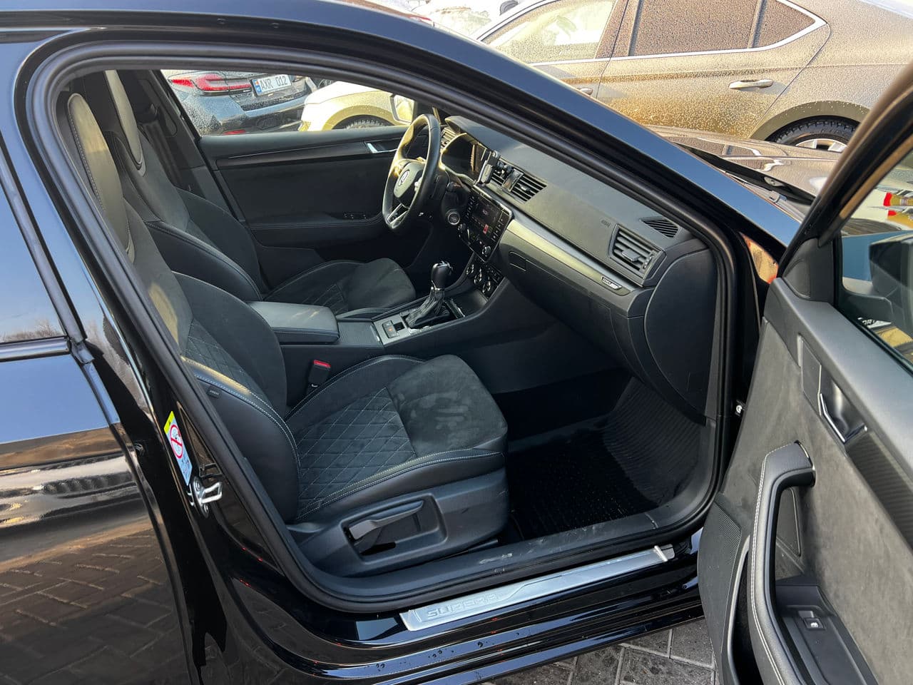 2023 Skoda Superb — Miniatură 5