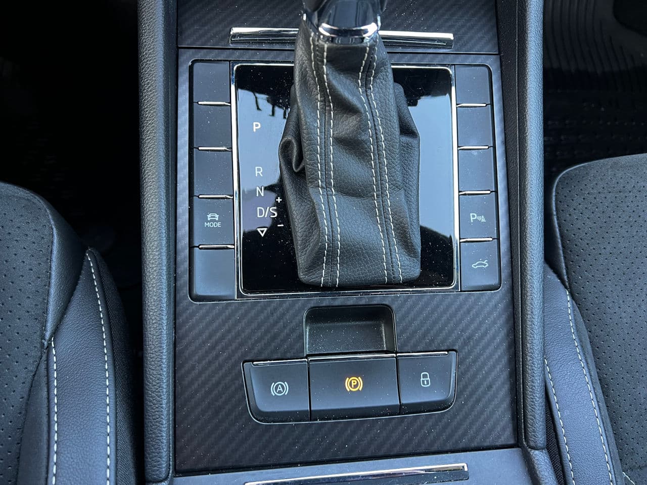 2023 Skoda Superb — Miniatură 13